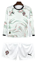 Kit infantil Portugal Away Manga Comprida 2025/26 - Puma infantil
