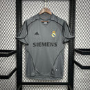 Camisa Real Madrid Away III 2005/06- Versão Retro