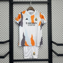 Kit Infantil Real Madrid Treino 2025/26 - Adidas infantil