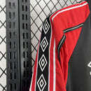 Jaqueta Corta Vento Manchester United 1998-99 - Preto e Vermelho