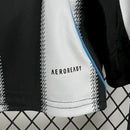 Camisa Newcastle United Home Manga Comprida 2025/26 - Masculina