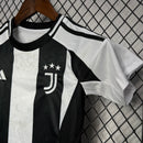 Kit Infantil Juventus Home 24/25 - Nike Infantil