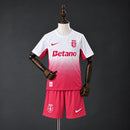 Kit Infantil Sporting CP Especial Pink 2026/27 - Infantil
