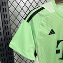 Kit Infantil Bayern Munich Goleiro Green 2025/26 - Infantil