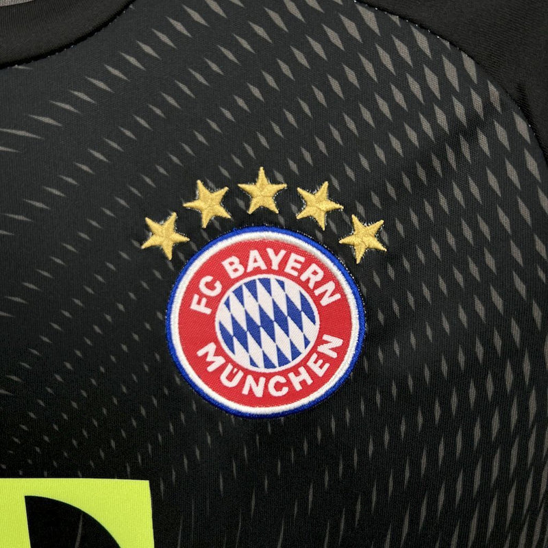 Kit Infantil Bayern Munich Goleiro Black 2025/26 - Infantil