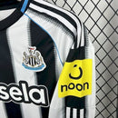 Camisa Newcastle United Home Manga Comprida 2025/26 - Masculina
