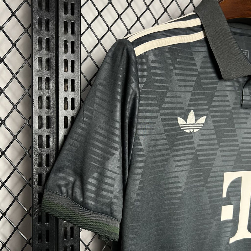 Camisa Arsenal Oktoberfest 24/25 - Adidas Torcedor Masculina