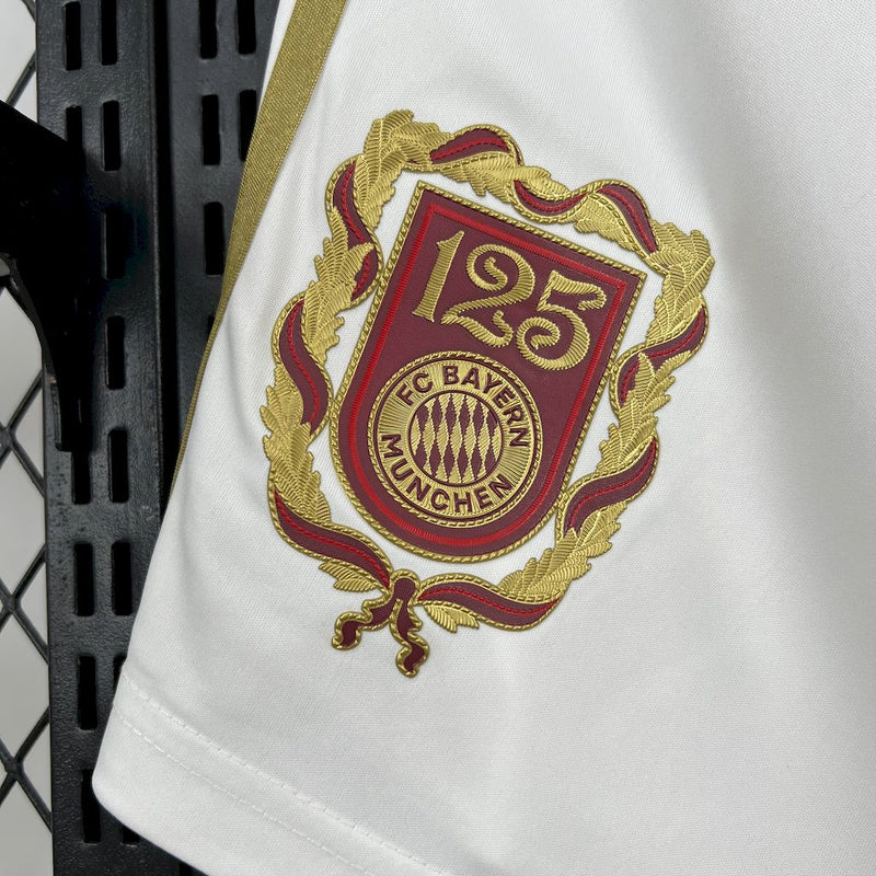 Calção Short Futebol Bayern de Munique 125 Anos Branco 2025/26 - Puma Short