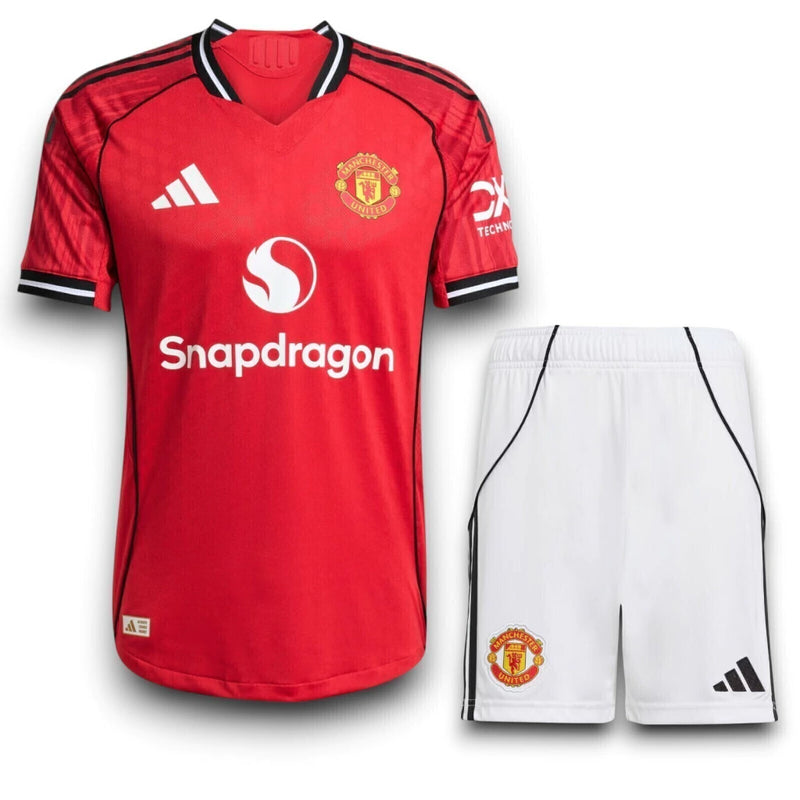 Kit Infantil Manchester United  Home 2025/26 - Modelo Infantil