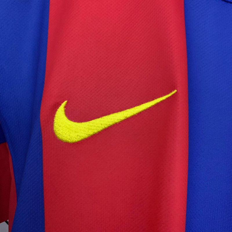 Camisa Barcelona Home 2004/05 - Nike Versão Retro