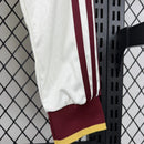 Camisa Espanha II Campeã do Mundo 2026/27 - Duas Estrelas + Patch - Manga Comprida Torcedor