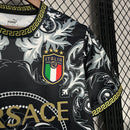 Camisa Seleção Itália Versace Ed. Especial 23/24- Puma Torcedor Masculina