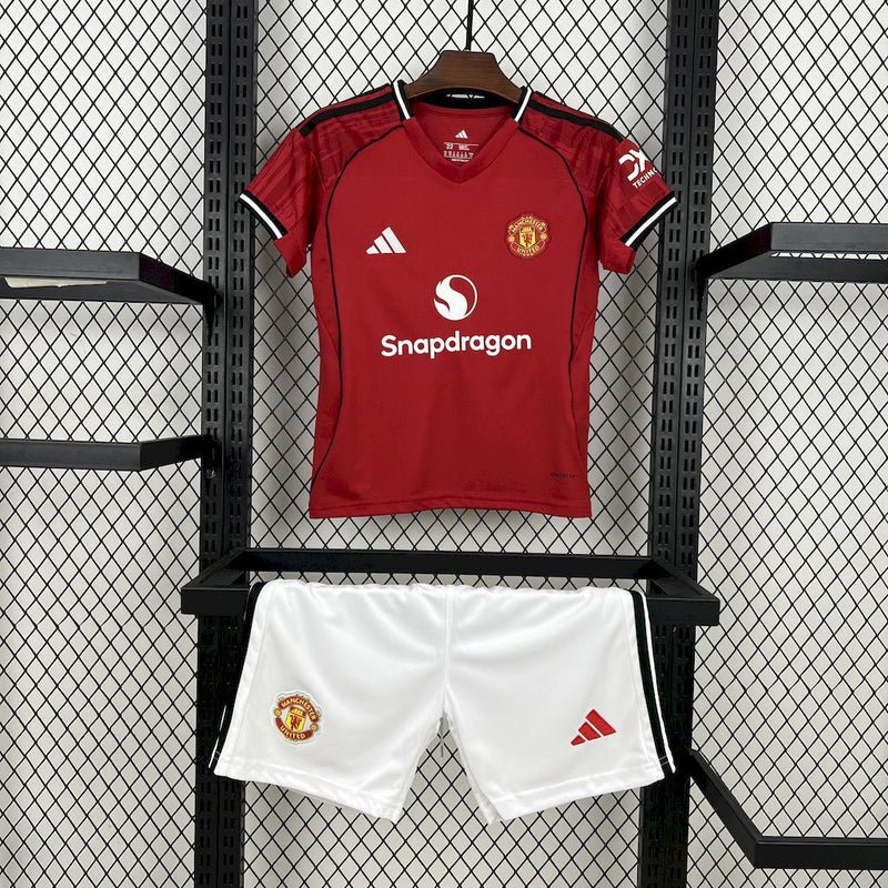 Kit Infantil Manchester United  Home 2025/26 - Modelo Infantil