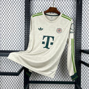 Camisa Bayern Munich Oktoberfest Manga Comprida 2025/26 - Torcedor Manga Comprida
