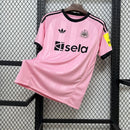 Camisa Newcastle United Goleiro Rosa 2025/26 - Torcedor Masculino
