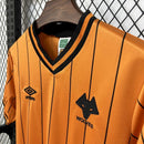 Camisa Camisa Wolverhampton Home 1985/86 - Versão Retro