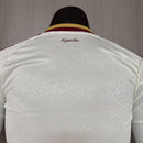 Camisa Espanha II Campeã do Mundo 2026/27 - Duas Estrelas + Patch - Manga Comprida Jogador